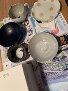 金継ぎをする器たち